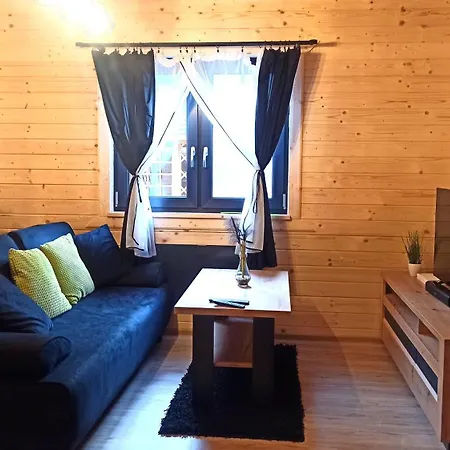 Hotell Lorien - Wynajem Domkow Letniskowych 2.0 3*